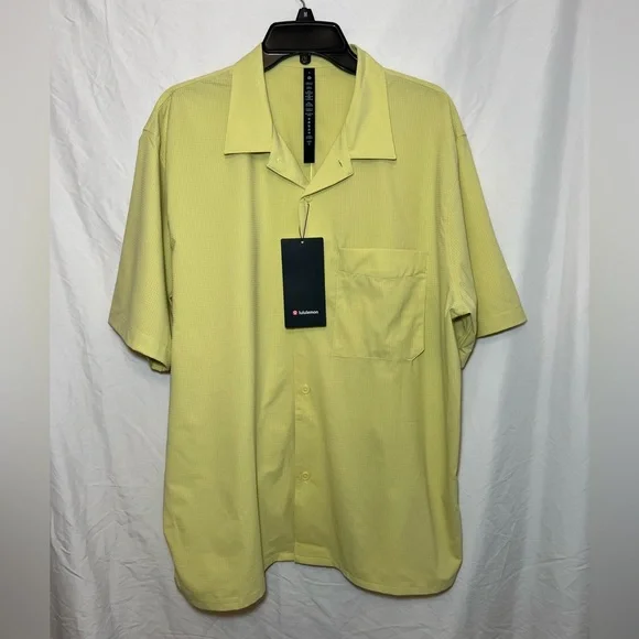 Lululemon Airing Easy Camp Collar Shirt - Finch Yellow - XL - NWT - Picture 2 of 5